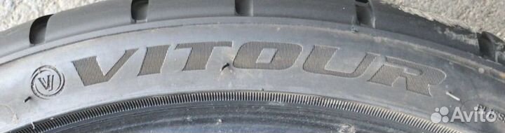 Vitour Formula Spec Z 255/35 R19