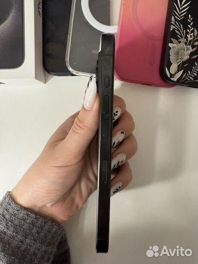 iPhone 15 Pro, 128 ГБ