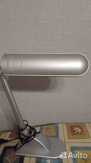 Лампа настольная