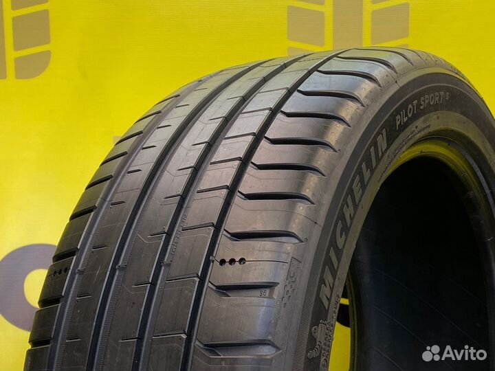 Michelin Pilot Sport 5 275/40 R19 105Y