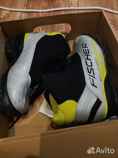 Лыжные ботинки fisher