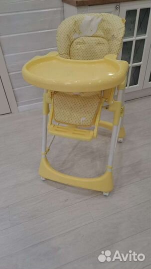 Детский стол и стул для кормления