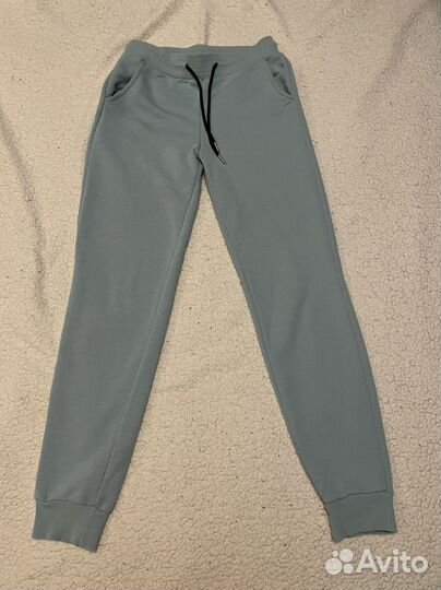 Спортивный костюм женский