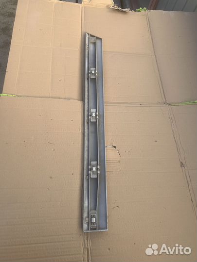 Молдинг задней двери Mercedes S 220