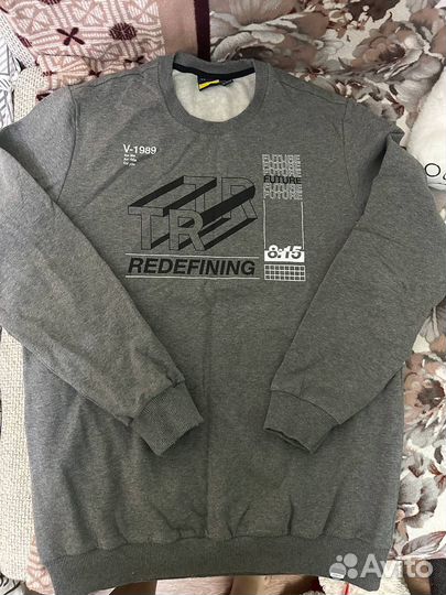 Свитшот кофта