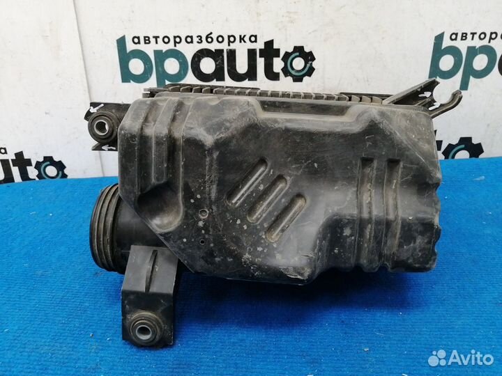 Корпус воздушного фильтра 28110-1R300