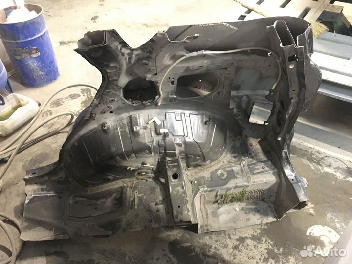 Крыло заднее правое Toyota RAV 4