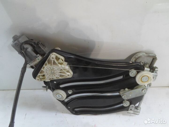 Стеклоподъемник задний левый SLK-класс R171 (2004—2008) Mercedes-Benz