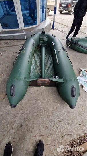 Мотор с лодкой