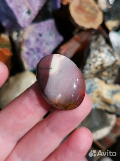 Яшма, кабошон