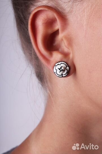 Серьги St.John