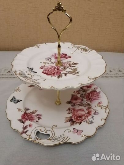 Ваза-этажерка 2-ярусная фарфоровая