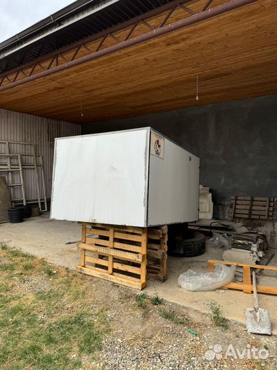 Будка на вис