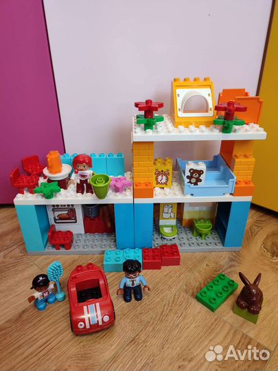 Lego Duplo Парк аттракционов, Большой семейный дом