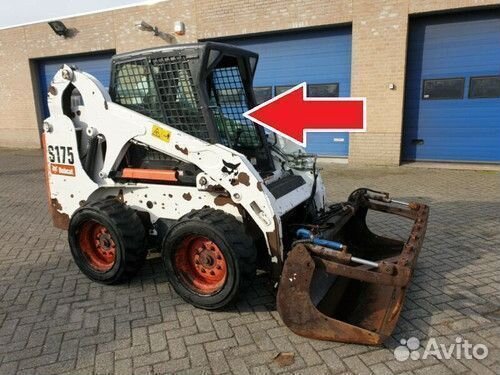 Мини-погрузчик Bobcat S130/150/160 стекло лобовое