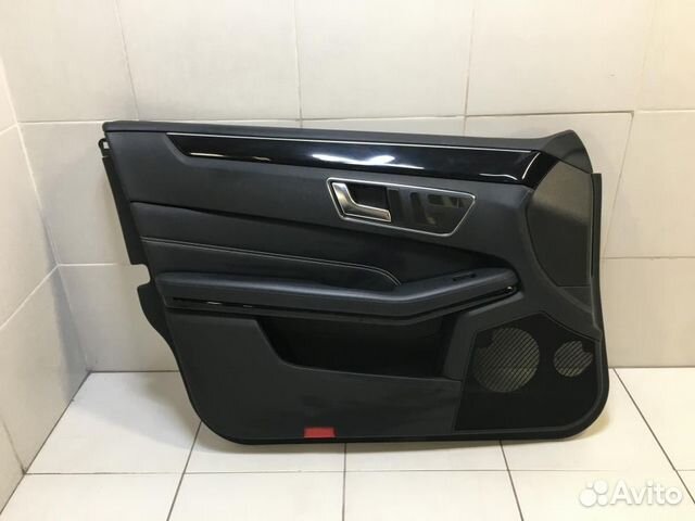 Обшивка двери передней левой Mercedes-Benz E-Class