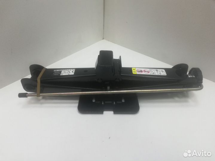 Домкрат Arikan Винтовой