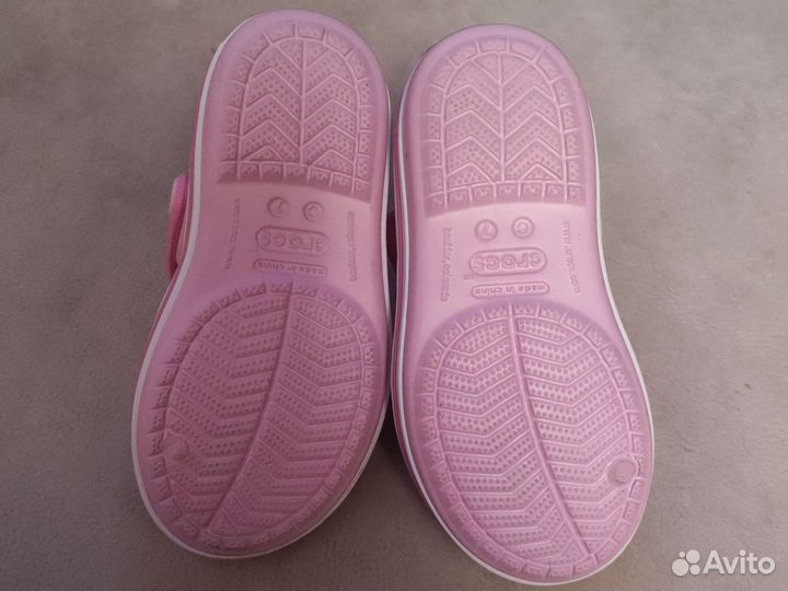 Сандалии crocs c7