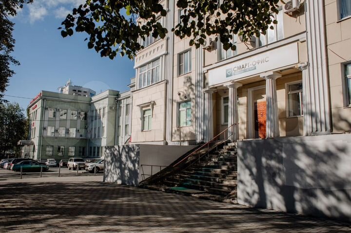 Помещение с видом на жд вокзал, 213.1 м²