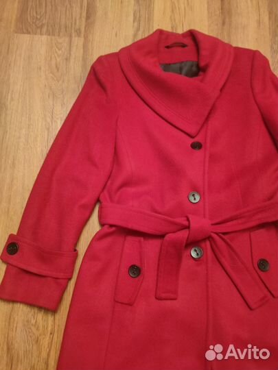 Французское красное женское пальто фирмы Caroll