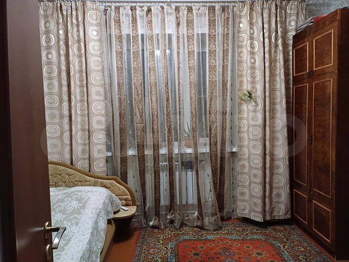 Коттедж 200 м² на участке 13 сот.