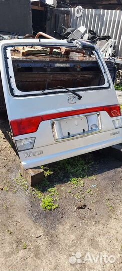 Дверь богажника