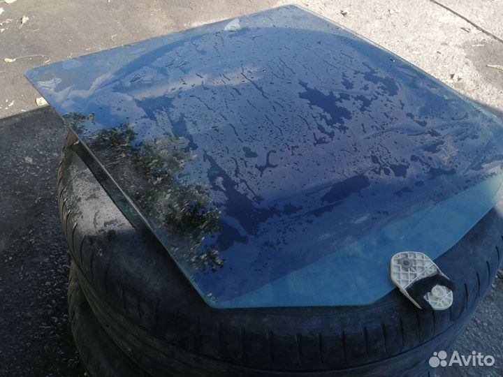 Стекло двери заднее правое Land Rover Discovery