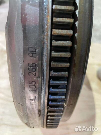 Двухмассовый маховик 04L105266AD