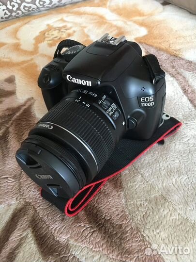 Зеркальный фотоаппарат Canon 1100d + 2 объектива