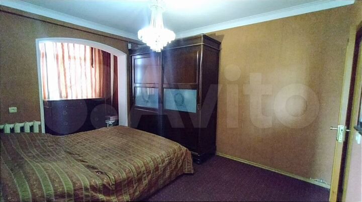 4-к. квартира, 90 м², 5/10 эт.