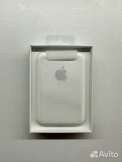 Внешний аккумулятор Apple MacSafe