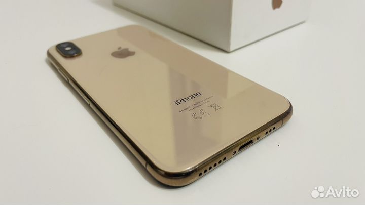 iPhone Xs, 64 ГБ