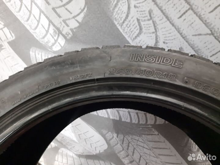 Bridgestone Blizzak VRX2 245/40 R18