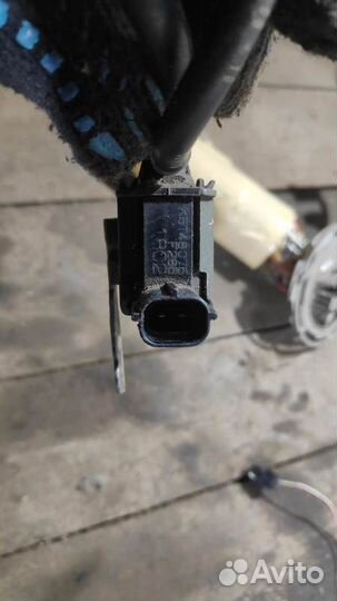 Клапан вакуумный Mazda Capella