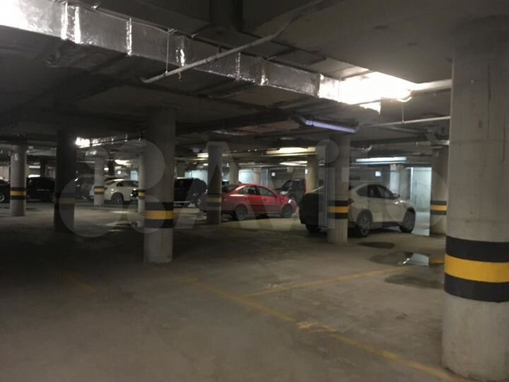 Машиноместо, 18 м²