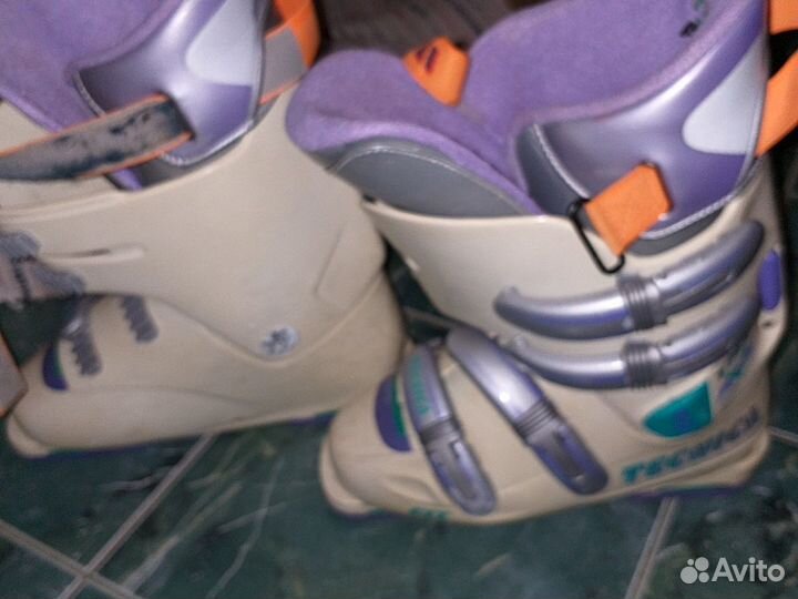 Ботинки лыжные