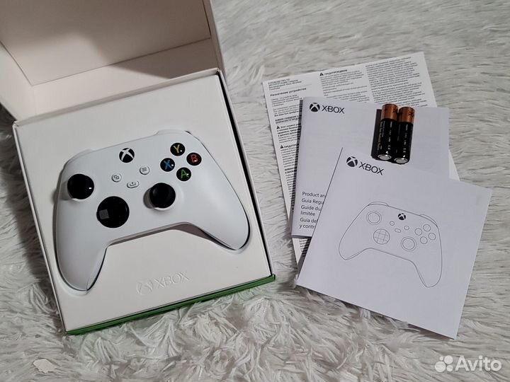 Новый геймпад XBox Series \ One. Белый