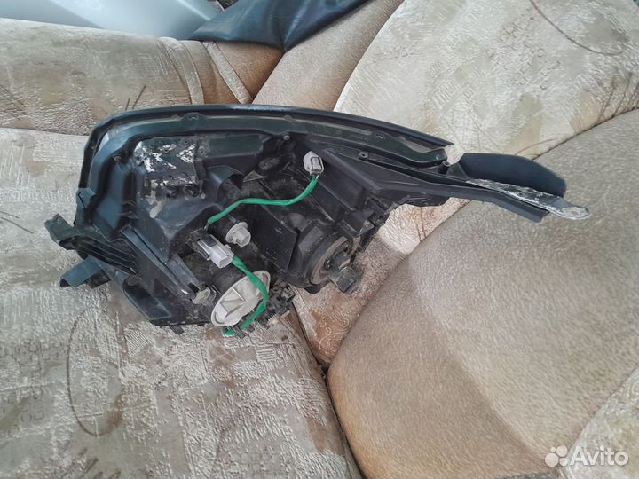 Фары тойота вокси