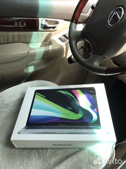 Apple macbook pro 13 2022 M2 8/256gb