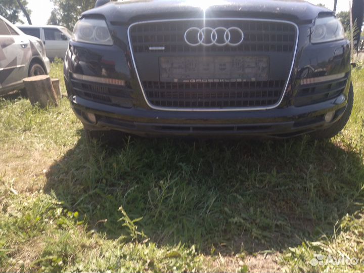 Детали кузова Audi Q7