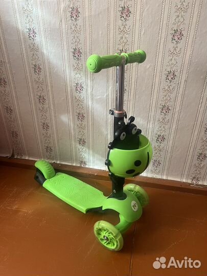Самокат / каталка детский