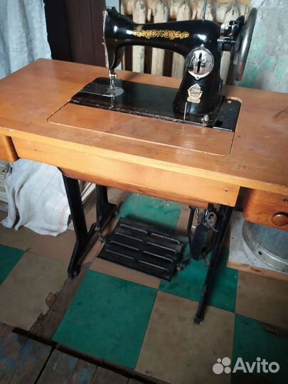 Швейная машинка