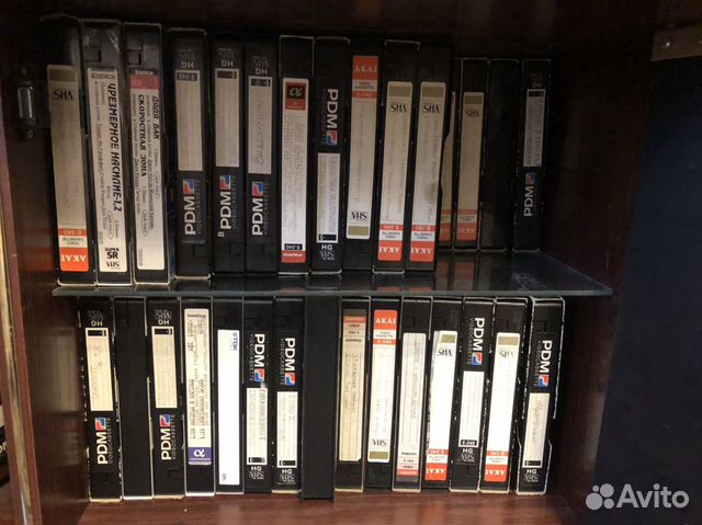куда можно сдать видеокассеты. Queen cd collection box set. видеокассеты с фильмами. сдать старые видеокассеты. Vhs кассеты ностальгия.