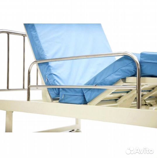 Медицинская кровать для инвалидов