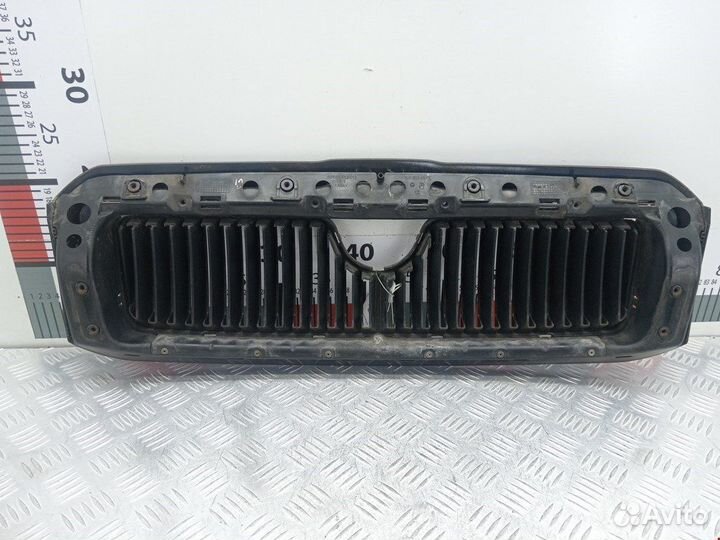 Решетка радиатора для Skoda Octavia 1U 1U0853651