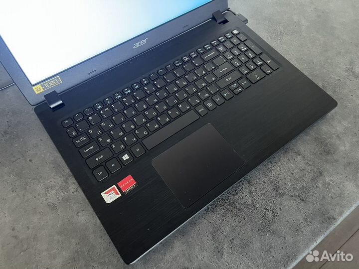 Ноутбук Acer AMD A9, озу 8gb, SSD 256 gb