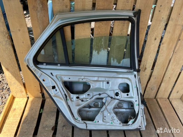 Дверь задняя левая Renault Laguna 2 K4M 2003