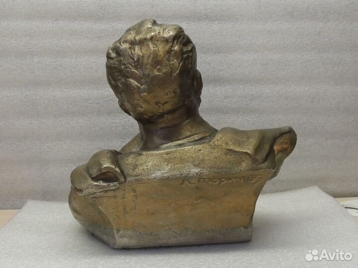 Бюст П.И. Чайковский, Ск. Л. Торич. 1985 год. Силу