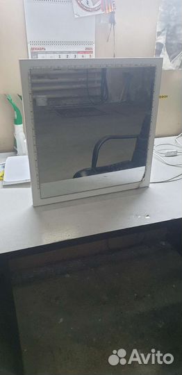 Зеркало с подсветкой настольное