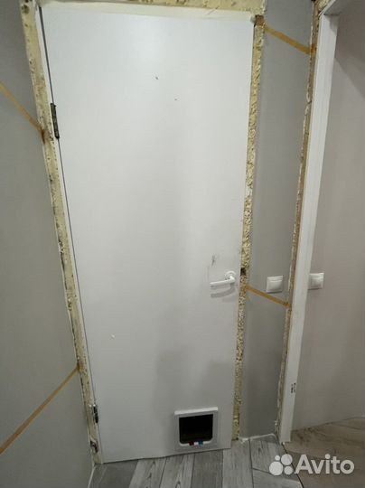 Строительные двери 4 шт